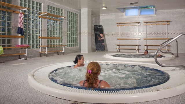 Whirlpool (Foto: Dok. Servigroup Hoteles)