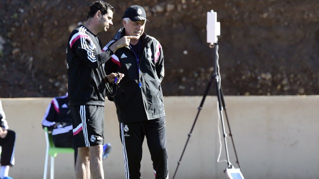 Hierro dan Ancelotti di Madrid. (Foto: JAVIER SORIANO / AFP)