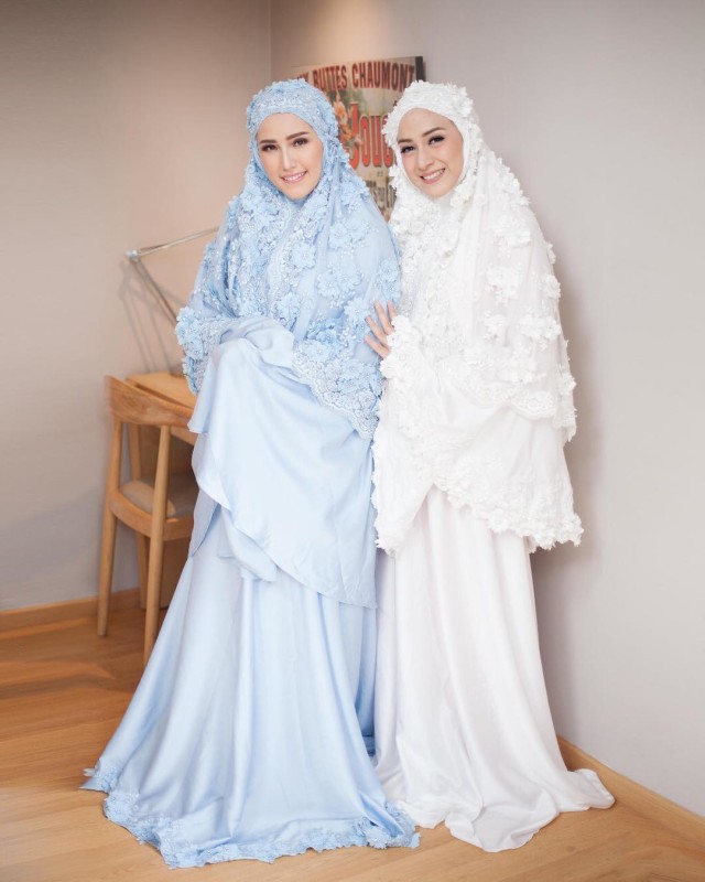 Intip 6 Gaya Terkini Nina Zatulini yang Makin Manis (4)