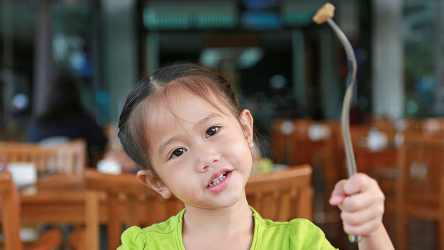 Ilustrasi Balita Makan. (Foto: Thinkstock)