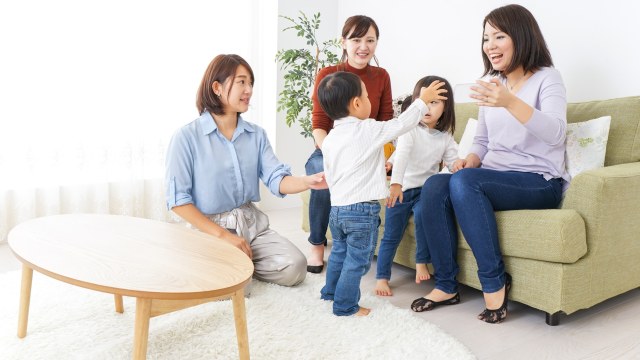 Ilustrasi Anak Bertemu Keluarga (Foto: Thinkstock)