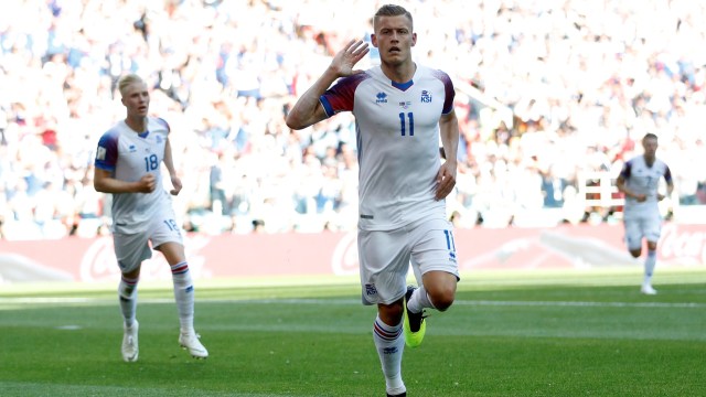 Selebrasi gol Finnbogason vs Argentina. (Foto: REUTERS/Carl Recine)