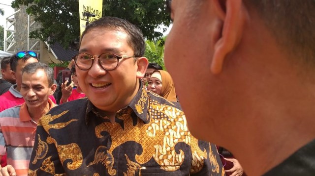 Fadli Zon di pelepasan mudik Sumatera Barat (Foto: Paulina Herasmaranindar/kumparan)