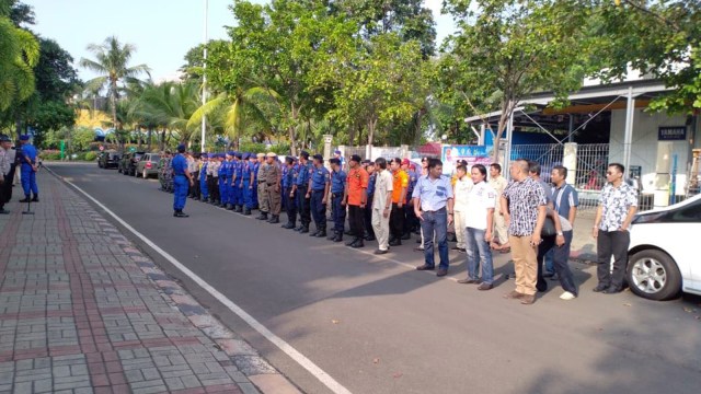 Apel pencarian buaya di Polres Kepulauan Seribu (Foto: Moh Fajri/kumparan)