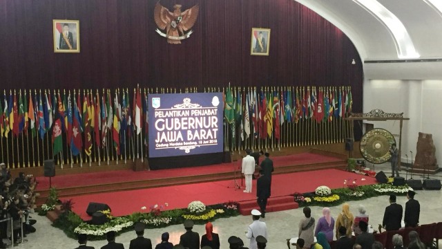 Mendagri lantik Iwan Bule jadi Pj Gub Jabar. (Foto: Ricad Saka/kumparan)