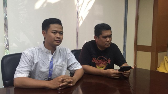 Ketua BEM UPI Muhammad Fauzan (kiri) (Foto: Ricad Saka/kumparan)