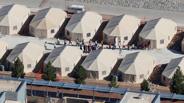 Penampungan Anak Imigran Ilegal di AS. (Foto: REUTERS/Mike Blake)