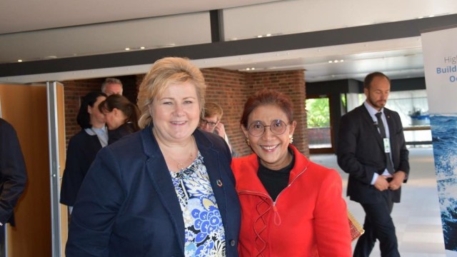 Menteri Susi dan Perdana Menteri Norwegia di Oslo. (Foto: Herry Kostofani/KBRI Oslo)