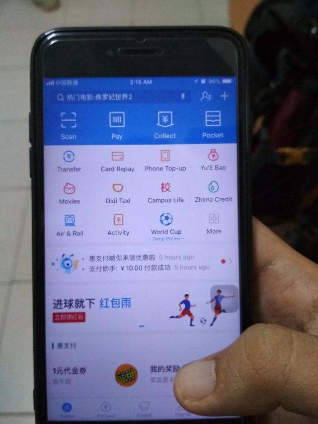 Aplikasi Non tunai Alipay. Foto: Feby Dwi Sutianto/kumparan