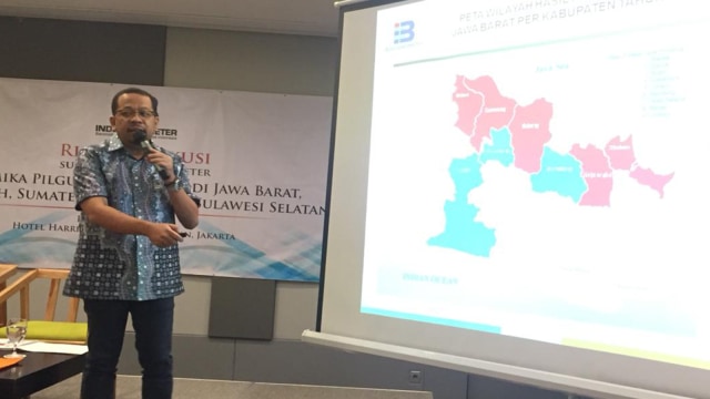 M. Qodari paparkan hasil survei Indobarometer (Foto: Ricad Saka/kumparan)