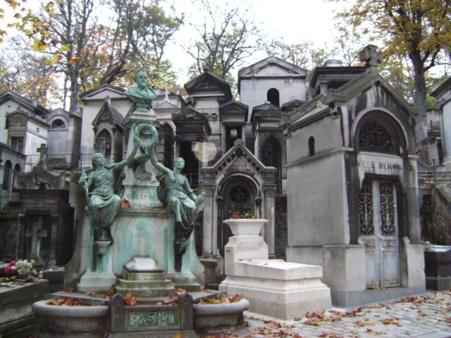 Pemakaman Pere Lachaise, Paris, Perancis
