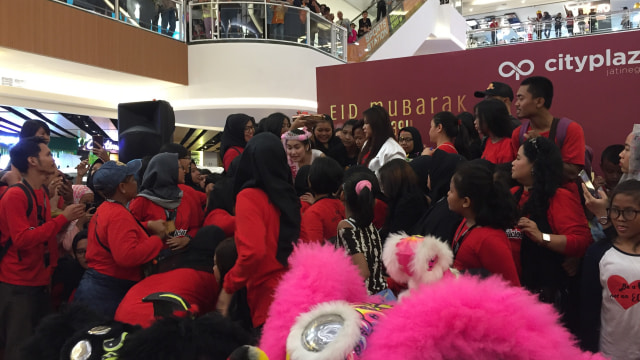 Keseruan Pesta Kejutan Ulang Tahun Ayu Ting Ting (Foto: Maria Gabrielle Putrinda/kumparan)