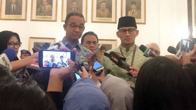 Anies-Sandi di Balai Kota Jakarta (Foto: Nabilla Fatiara/kumparan)