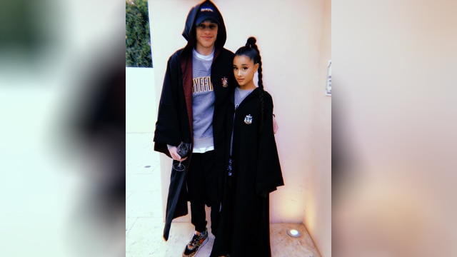 Pete Davidson dan Ariana Grande (Foto: Instagram @petedavidson)