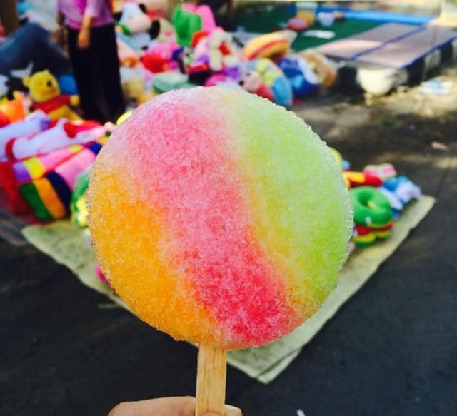 Mari Bernostalgia dengan 9 Makanan yang Biasa Hadir di Depan Gerbang Sekolah! (6)