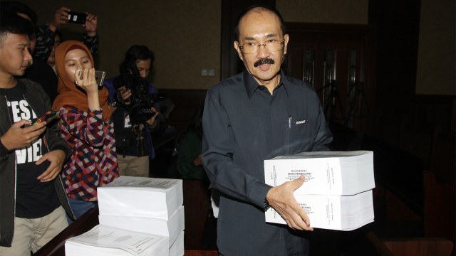 Fredrich Yunadi jalani sidang pledoi di Tipikor. (Foto: ANTARA FOTO/ Reno Esnir)