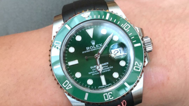 Jam tangan hadiah Luna Maya untuk Reino Barack (Foto: IG @lunamaya)