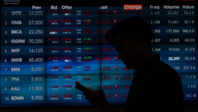 Ilustrasi IHSG melemah pasca libur Idul Fitri. (Foto: Kumparan/ Jamal Ramadhan)