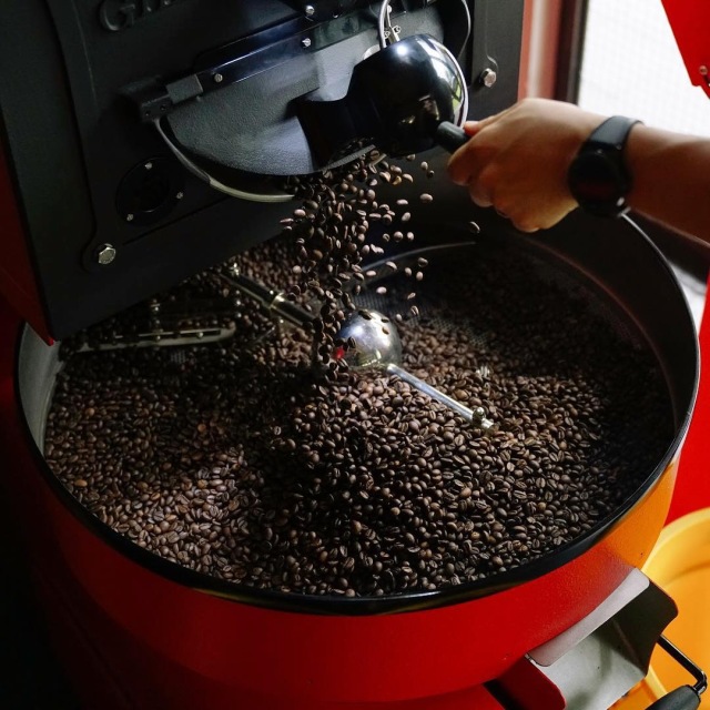 Pemrosesan biji kopi. (Foto: Instagram @tanameracoffee)