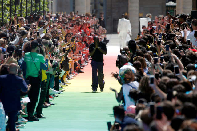 Louis Vuitton Menswear (Foto: dok.REUTERS/Charles Platiau)