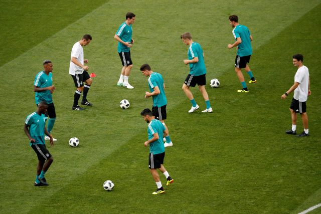 Latihan Timnas Jerman. Foto: REUTERS/Leonhard Foeger