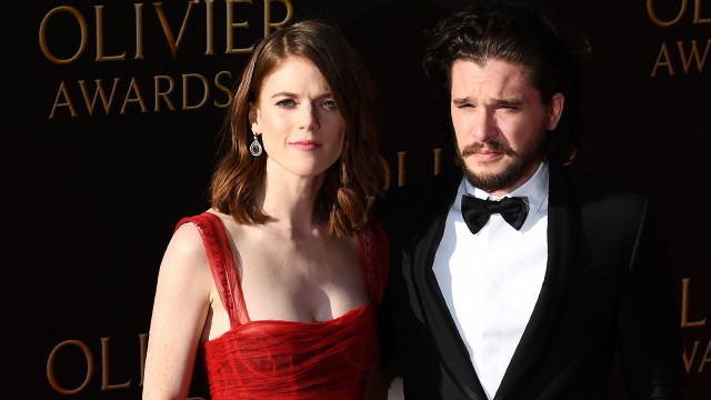 Kit Harington dan Leslie. (Foto: AFP/Justin Tallis)