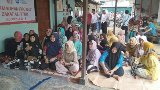 Peduli Umat Islam, Laznas PKPU & Formapal Palmerah Salurkan Zakat dari WNI Korsel (6)