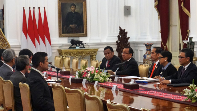 Jokowi Terima Menlu Jepang Taro Kono. (Foto: Yudhistira Amran Saleh/kumparan)