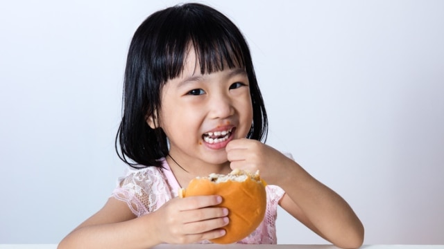 Ilustrasi anak makan. (Foto: Thinkstock)