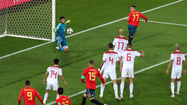 Aksi Iago Aspas kala usahanya menghasilkan gol. (Foto: Mariana Bazo/Reuters)