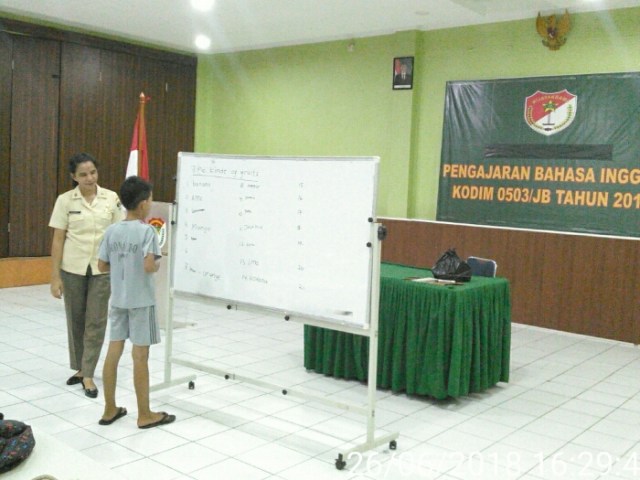 Mau Belajar Bahasa Inggris Gratis? Kodim 0503/Jakarta Barat Gelar Kursus Bahasa Inggris Rutin (2)