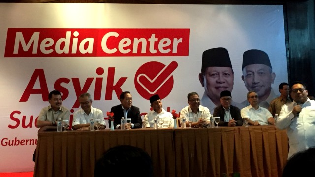 Konpers Tim Sudrajat-Syaikhu. (Foto: Moh Fajri/kumparan)