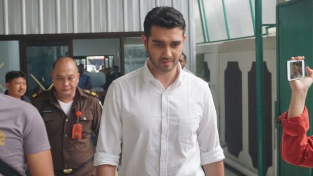 Fachri Albar di PN Jaksel. (Foto: Garin Gustavian Irawan/kumparan)
