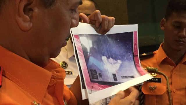 Konferensi pers pencarian korban KM Sinar Bangun. (Foto: Yuana Fatwalloh/kumparan)