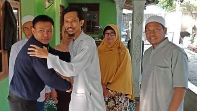 Pihak SDIT Darul Mazah Islah ke guru yang dipecat (Foto: Dok. Istimewa)