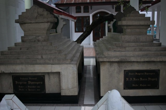 Makam Pangeran Diponegoro di Makassar (Foto: Makassar Indeks)