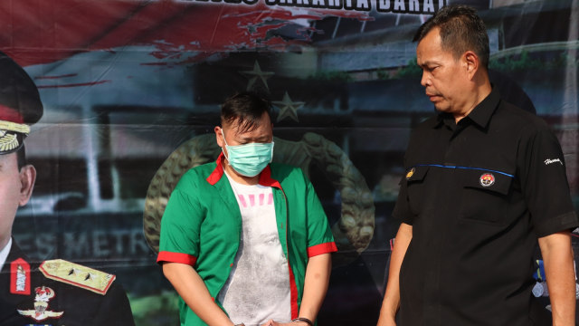 Rilis penangkapan artis Reza Bukan. (Foto: Munady)