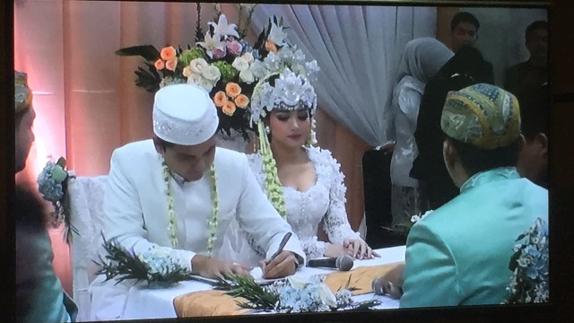 Pernikahan Rizky Alatas dan Adzana Bing Slamet (Foto: Adinda Githa Murti Sari Dewi/kumparan)