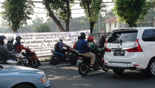 Jalur Ganjil Genap di Rasuna Said (Foto: Fitra Andrianto/kumparan)