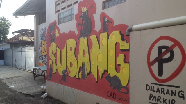 Tafsir Propaganda “Subang” Digerogoti Tikus di Gang Asem