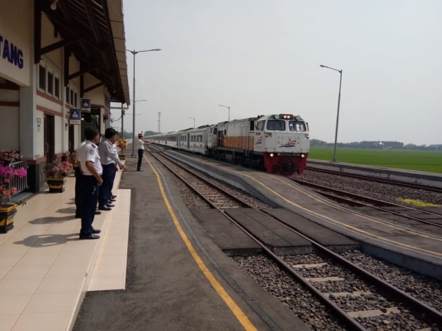 Warga Batang Sesalkan Stasiun KA Tidak Beroperasi