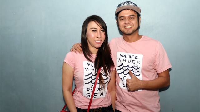 Pasangan selebritis, Rio Reifan dan Heni Monna. Foto: Munady Widjaja
