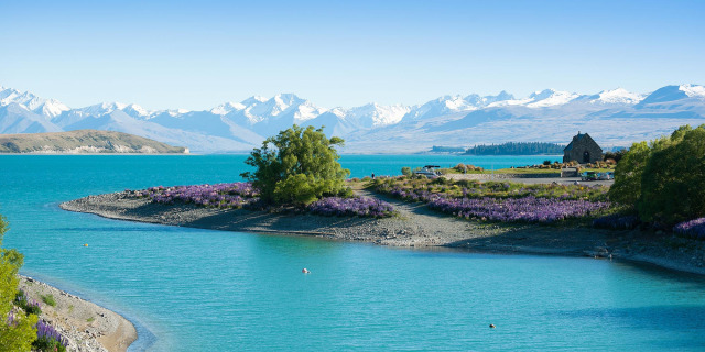 Birunya Air yang Menghiasi Danau Tekapo (Foto: Flickr / Rod Wonglikitpanya)