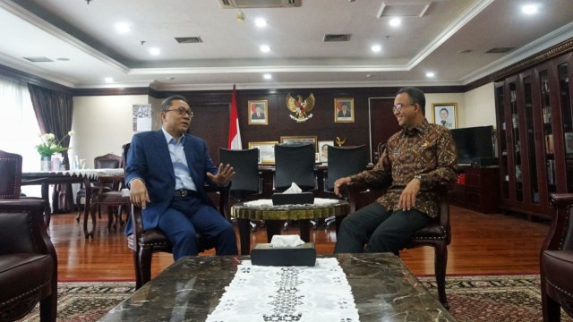 Zulkifli Hasan dan Anies Baswedan. (Foto: Irfan Adi Saputra/kumparan)