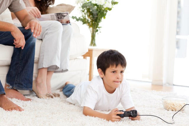 ilustrasi bermain video game (Foto: thinkstock)