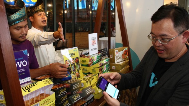 Transaksi pakai aplikasi Ovo. (Foto: Ovo)