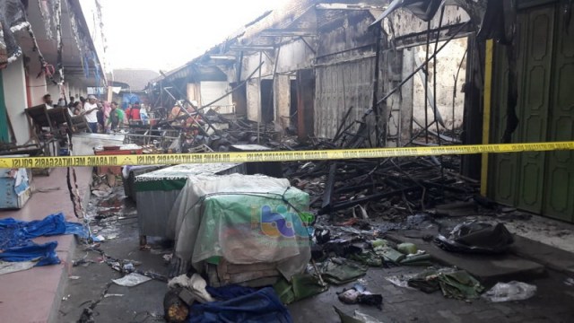 Puluhan Kios di Pasar Plaza Cepu Blora Ludes Terbakar 