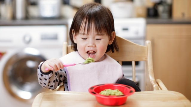 Ilustrasi Balita Makan (Foto: Thinkstock)