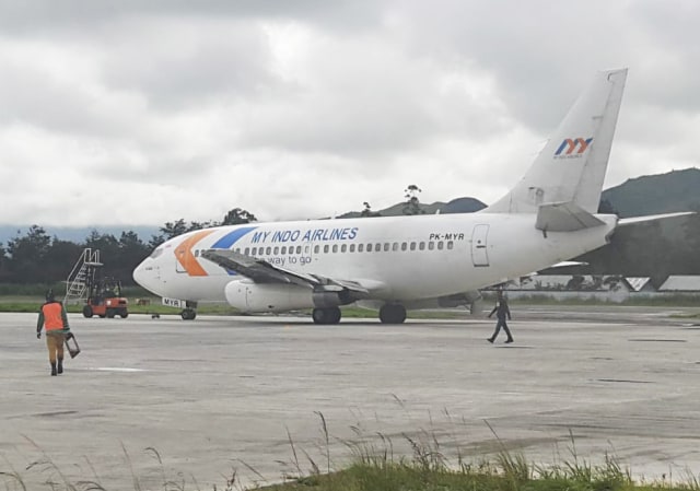 Pesawat My Indo Airlines Alami Kerusakan Mesin di Bandara Wamena 