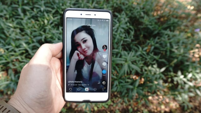 Ilustrasi aplikasi Tik Tok. (Foto: Helmi Afandi/kumparan)
